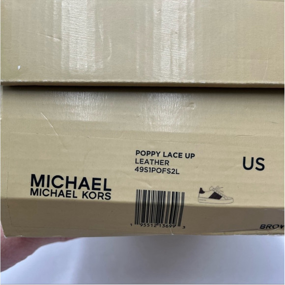 MICHAEL KORS Poppy Lace
Up Leather - Picture 8 of 8